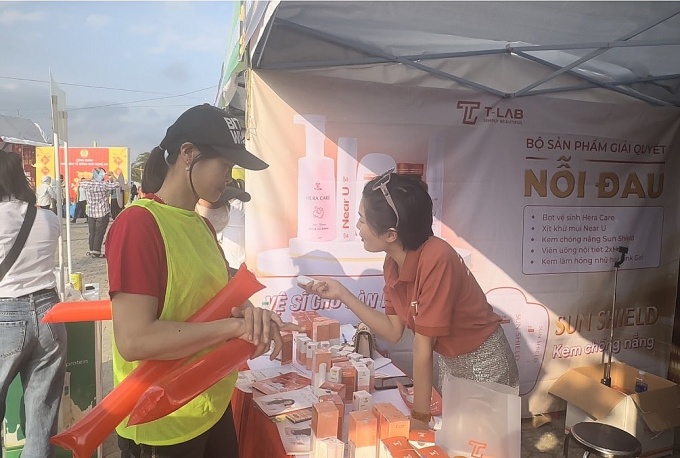 Nhiều cung bậc cảm xúc trong Tết Sum vầy ở Nghệ An