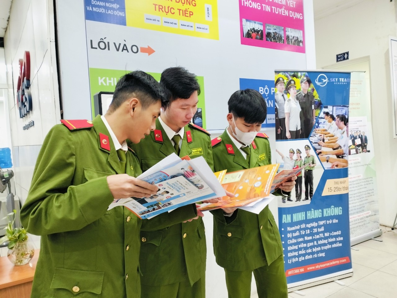 Phiên giao dịch việc làm cho chiến sĩ nghĩa vụ công an xuất ngũ