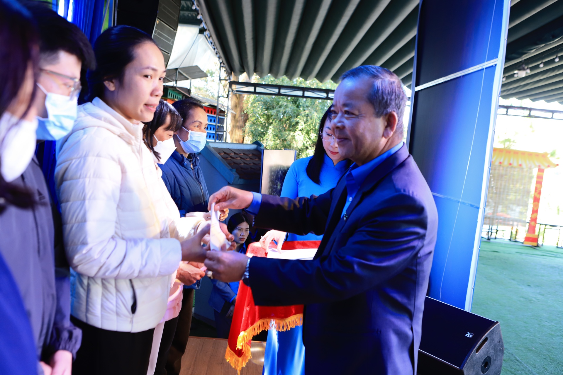 Tết sum vầy ấm tình đoàn viên, người lao động ở Lâm Đồng