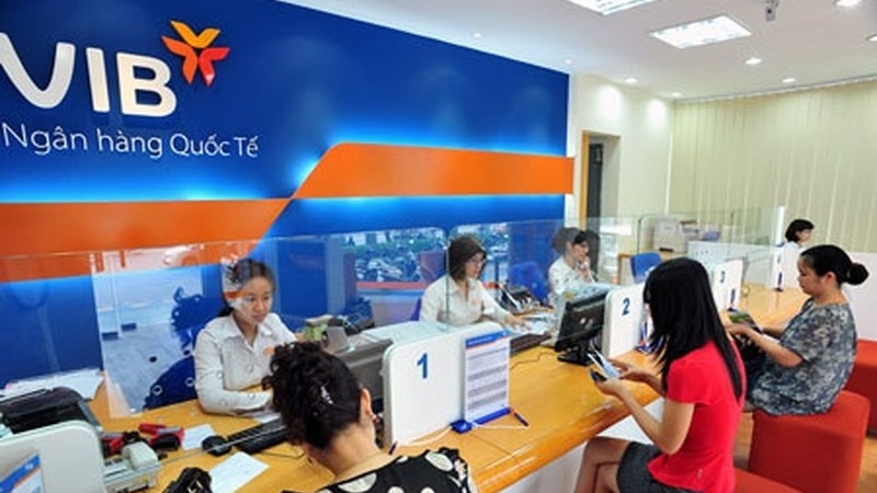 Hé lộ thù lao, lương thưởng năm 2023 của các sếp loạt ngân hàng