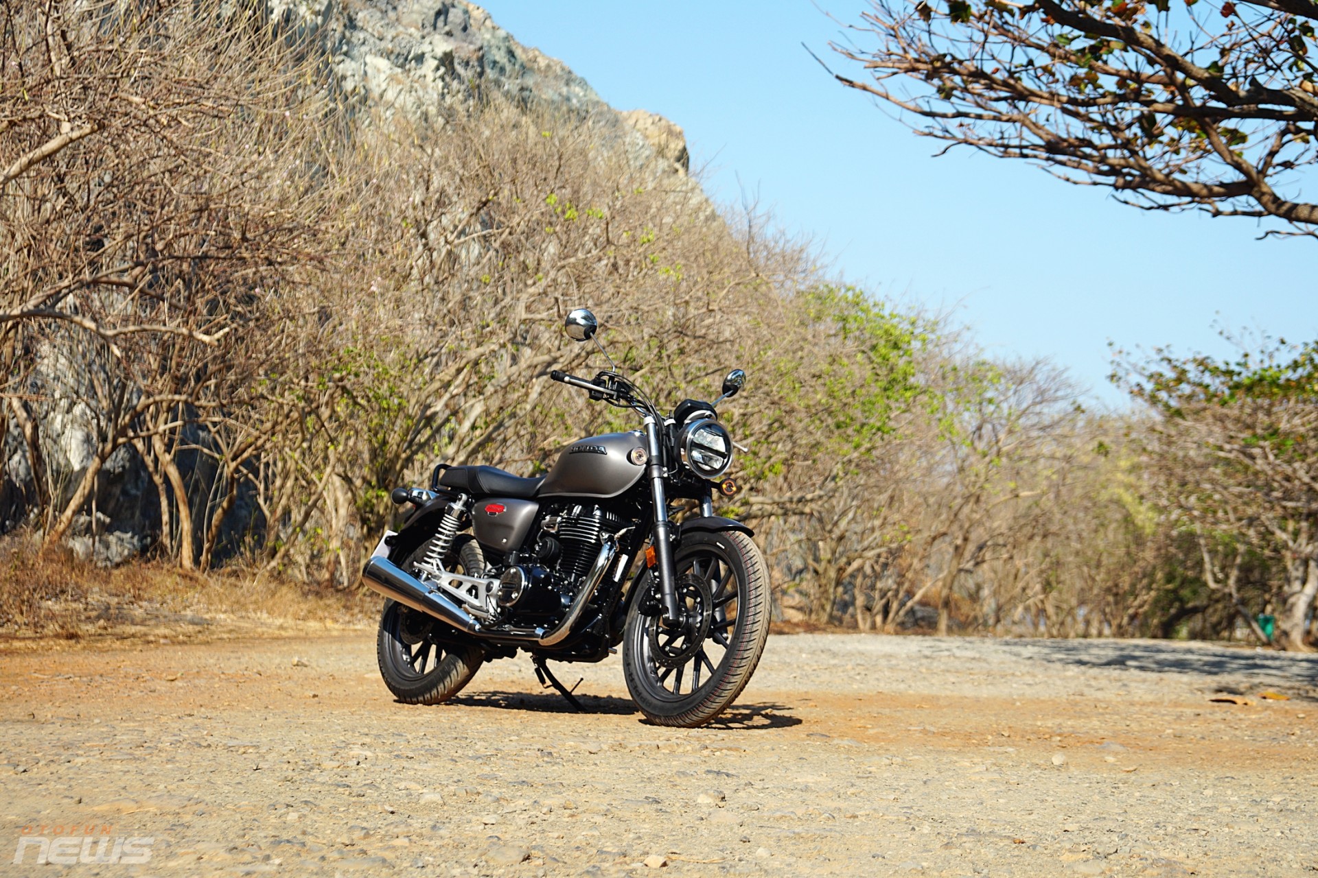 Honda CB350 H'ness: Lựa chọn mới cho người yêu xe classic