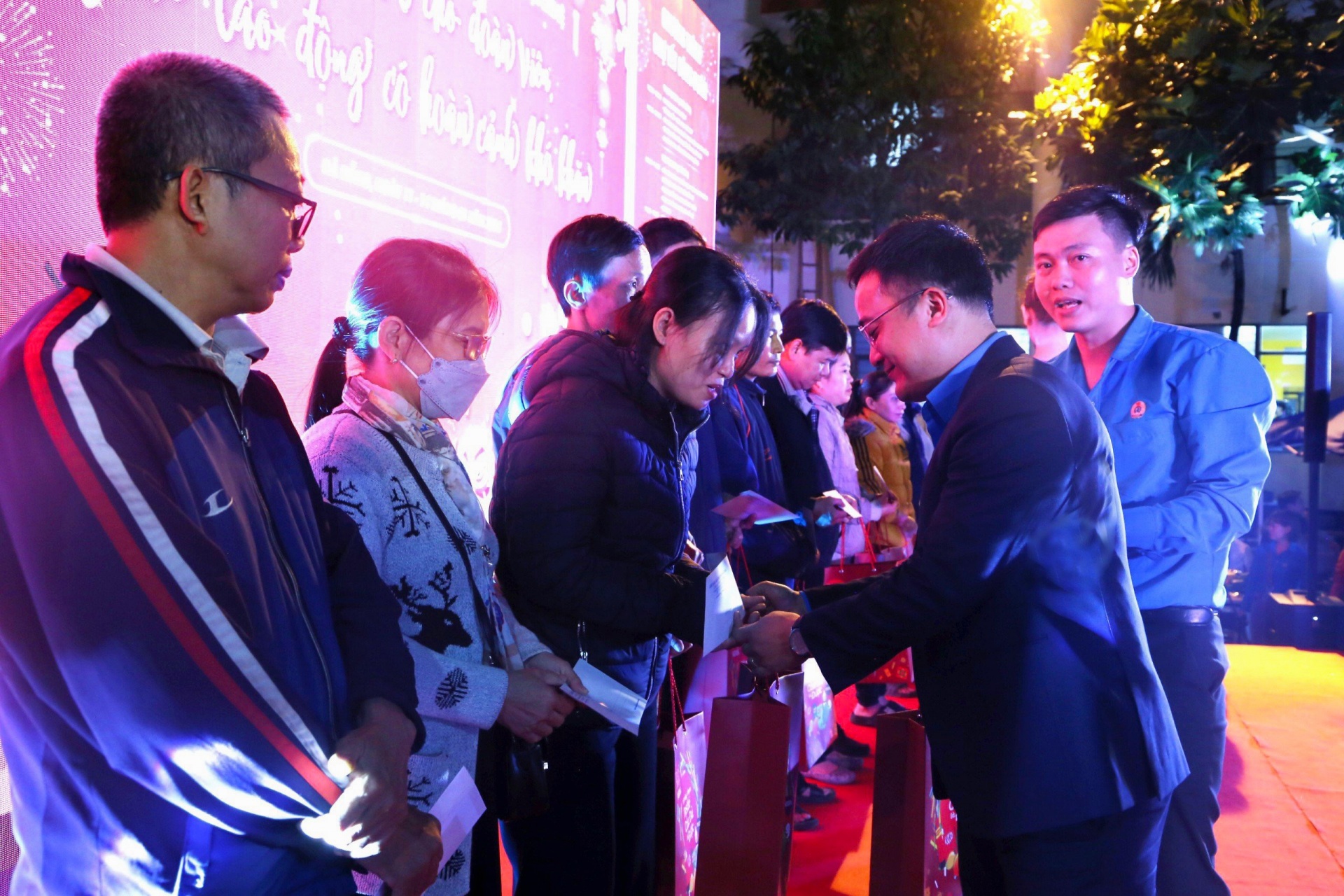 Người lao động hạnh phúc, Công đoàn vui Người lao động hạnh phúc, Công đoàn vui