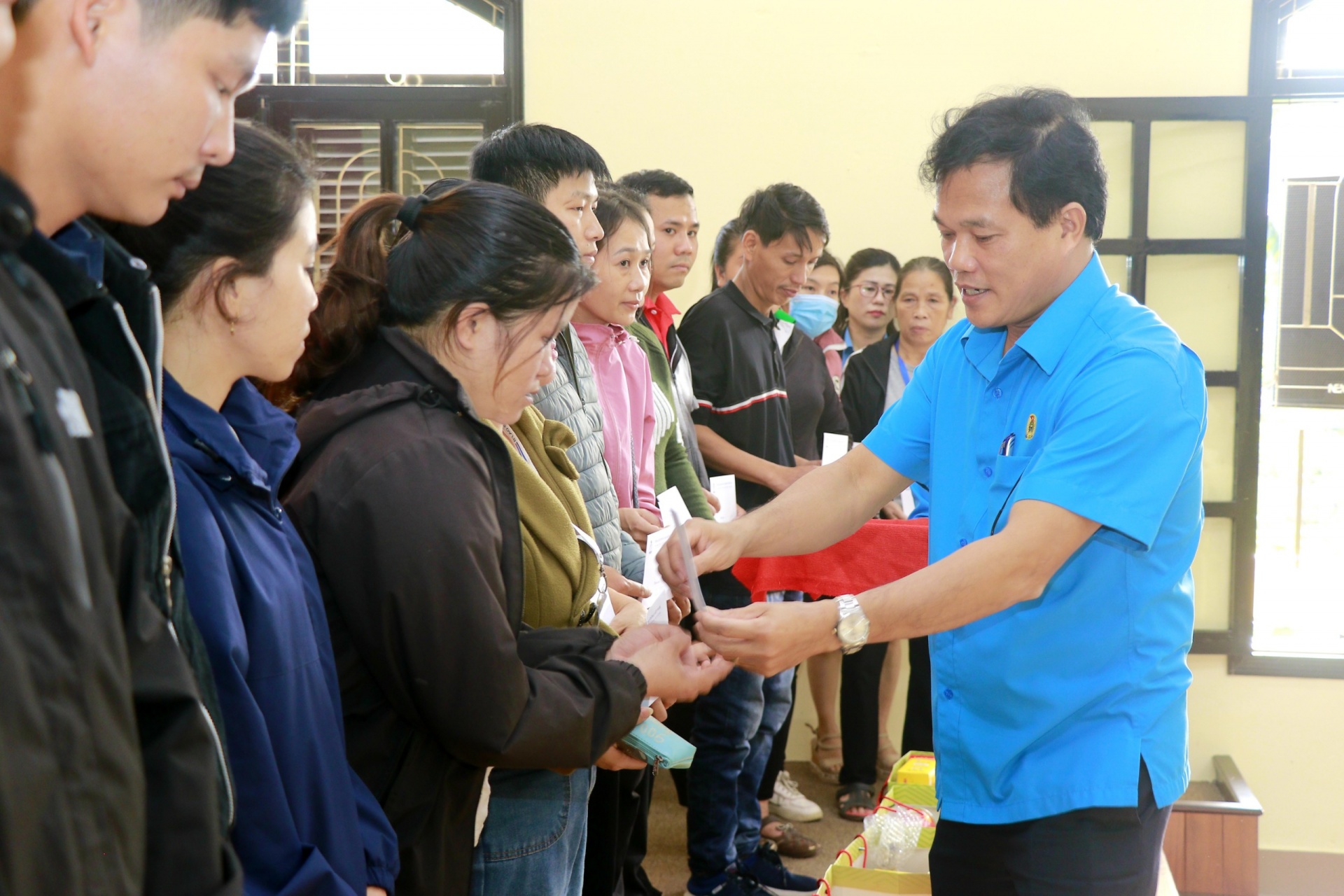 Mang nét văn hóa cổ truyền vào “Tết sum vầy”