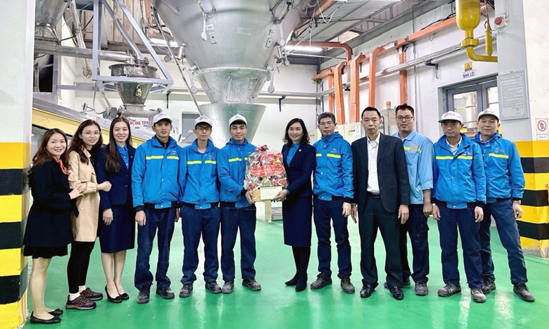 Đảm bảo người lao động được đón Tết vui vẻ, đầy đủ Đảm bảo người lao động được đón Tết vui vẻ, đầy đủ