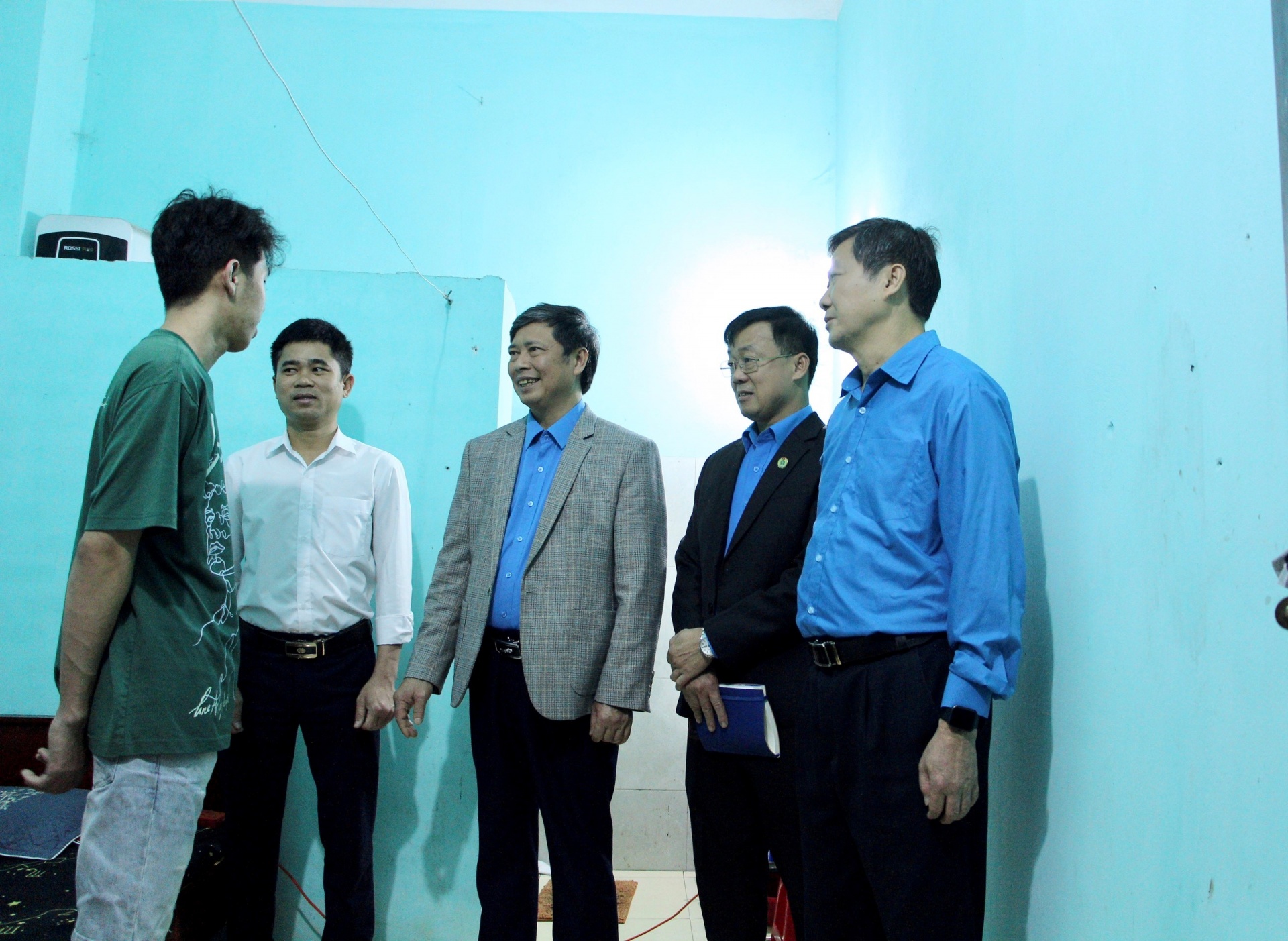 Chăm lo tốt cho đoàn viên, người lao động, không để ngừng việc tập thể dịp Tết