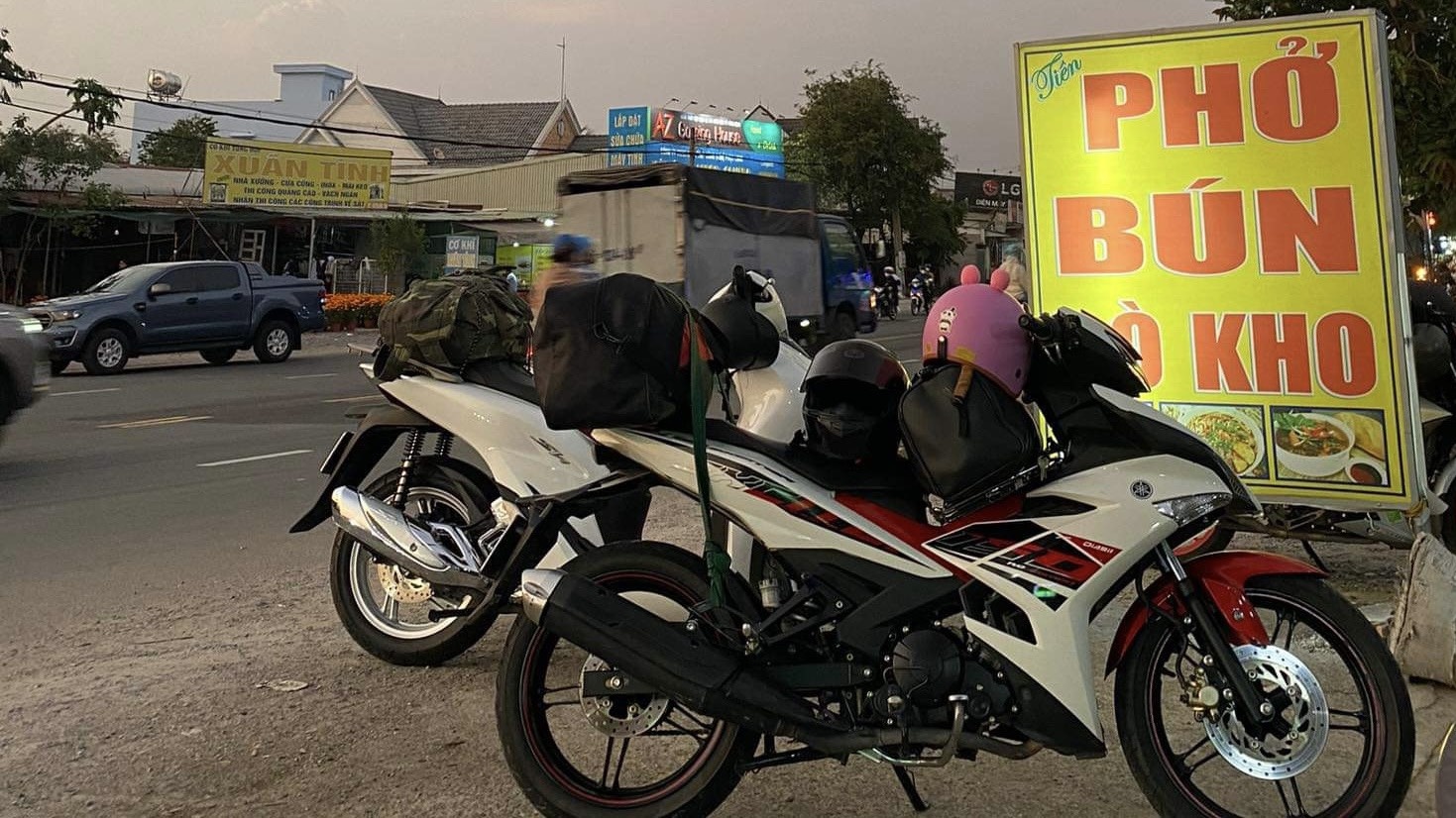 Hành trình vượt hàng trăm cây số về quê ăn Tết của công nhân