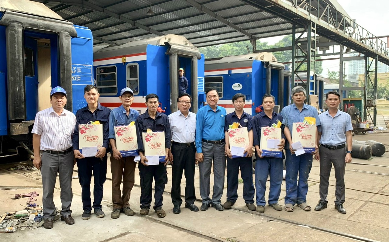 Giọt nước mắt hạnh phúc của người lao động là động lực của chúng tôi