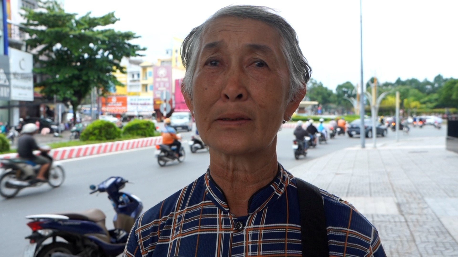 Những người “bán giấc mơ” bội thu ngày mùng một Tết Những người “bán giấc mơ” bội thu ngày mùng một Tết