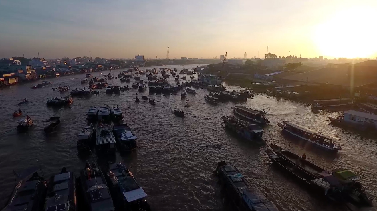 Chông chênh chợ nổi vào Xuân