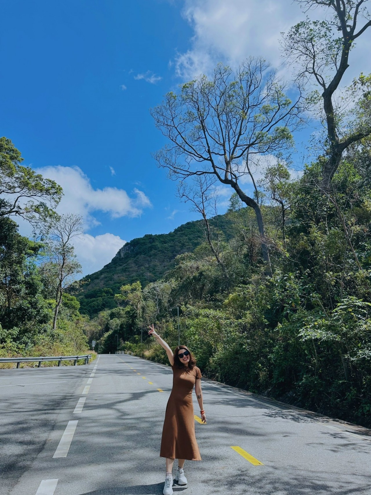 'Từ ngày mua Toyota Vios, mình đã chuyển từ du lịch bằng máy bay qua du lịch bằng ô tô tự lái'