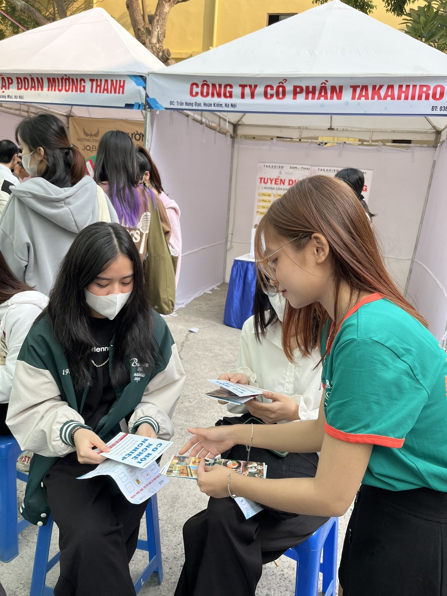 Công ty CP Takahiro tuyển nhiều vị trí, không yêu cầu kinh nghiệm Công ty CP Takahiro tuyển nhiều vị trí, không yêu cầu kinh nghiệm