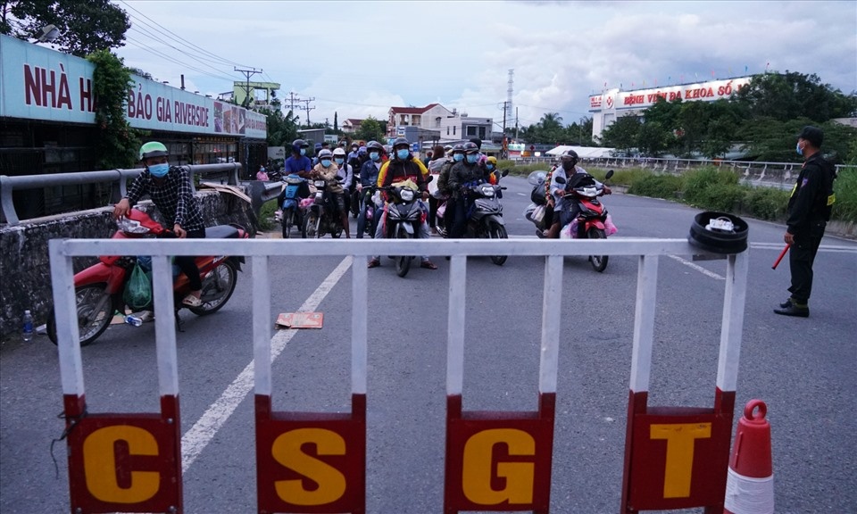 Làn sóng di cư và những cuộc ly hương đầy nước mắt