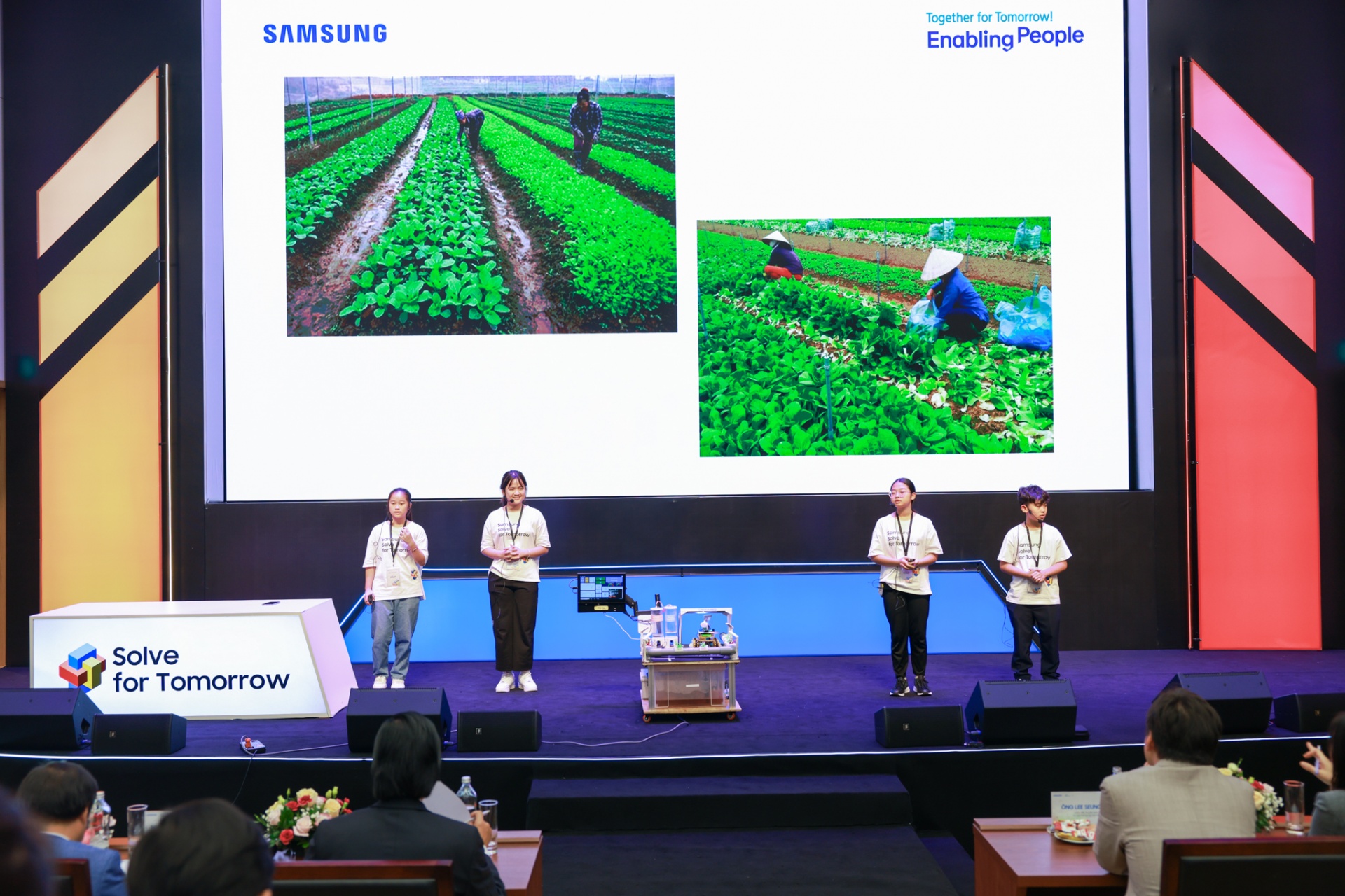 Solve for Tomorrow kiến tạo cộng đồng những nhà sáng tạo trẻ