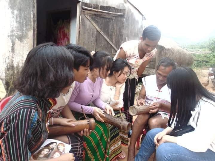 Những "Kỹ sư tâm hồn" chung tay bảo tồn văn hóa Mạ ở Lâm Đồng Những "Kỹ sư tâm hồn" chung tay bảo tồn văn hóa Mạ ở Lâm Đồng