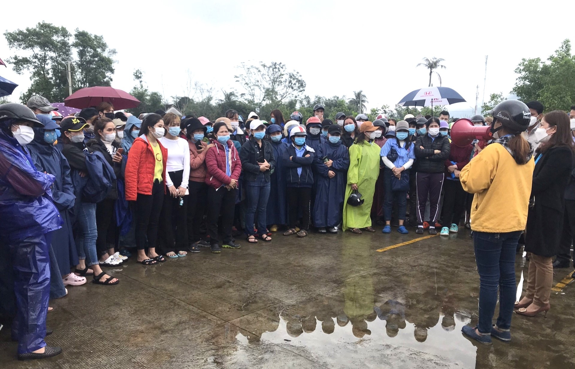 Điều hòa lợi ích các bên để hạn chế ngừng việc Điều hòa lợi ích các bên để hạn chế ngừng việc