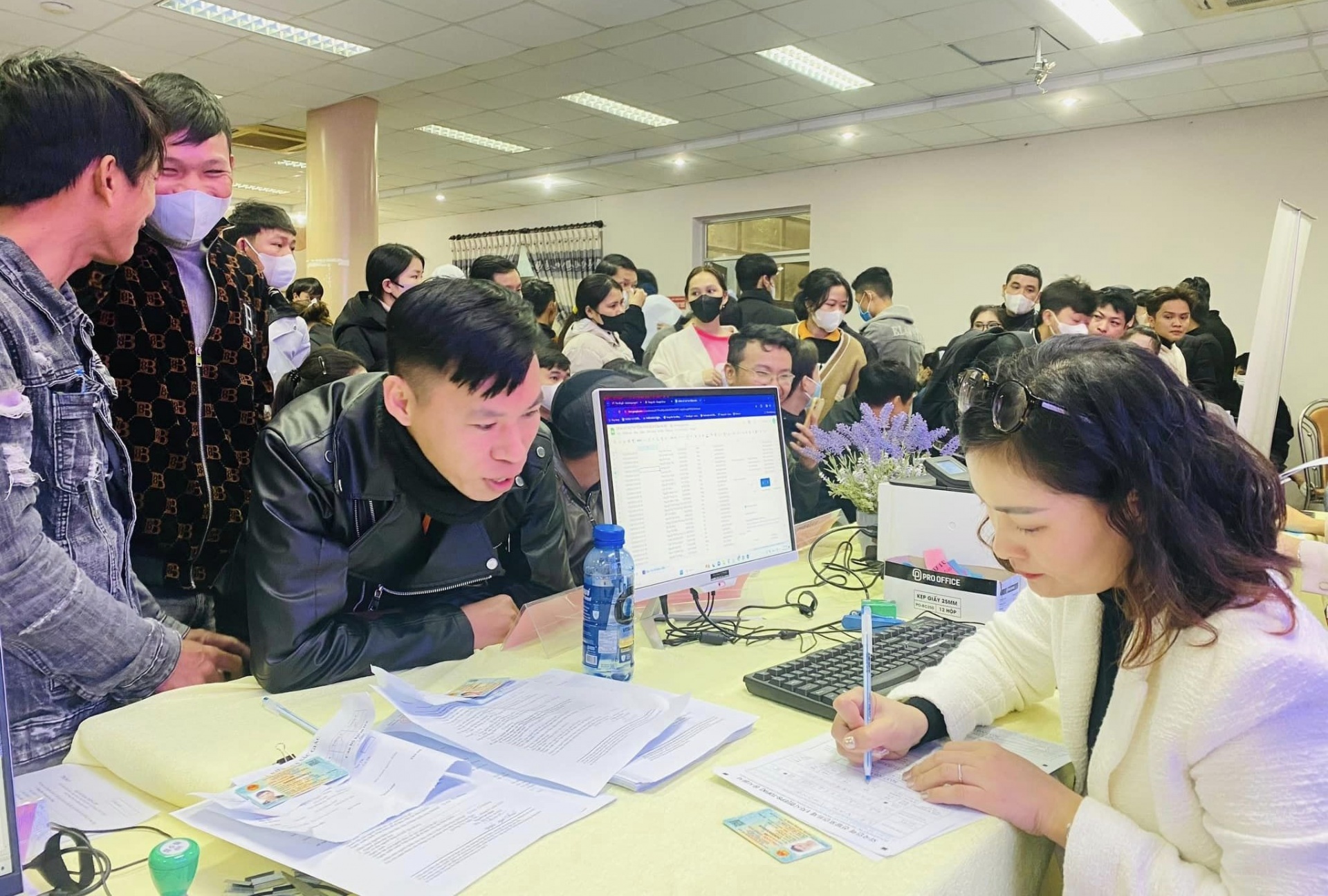 Đơn hàng ổn định, doanh nghiệp may ở Quảng trị tuyển nhiều lao động