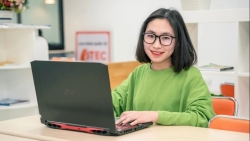 Người lao động một nhóm ngành đang nhận lương hơn 125 triệu đồng/tháng