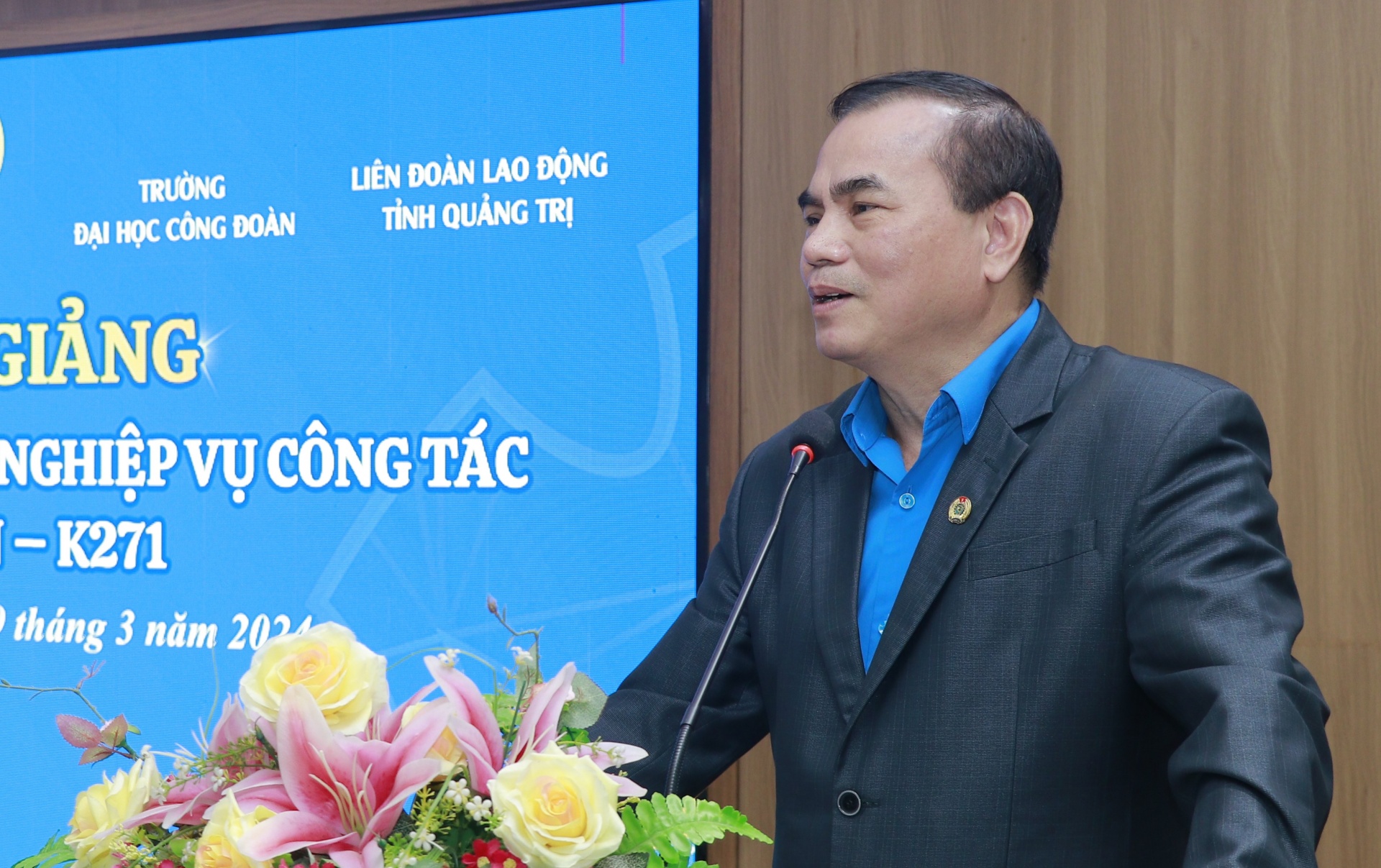 Đào tạo lý luận, nghiệp vụ công đoàn cho gần 50 cán bộ