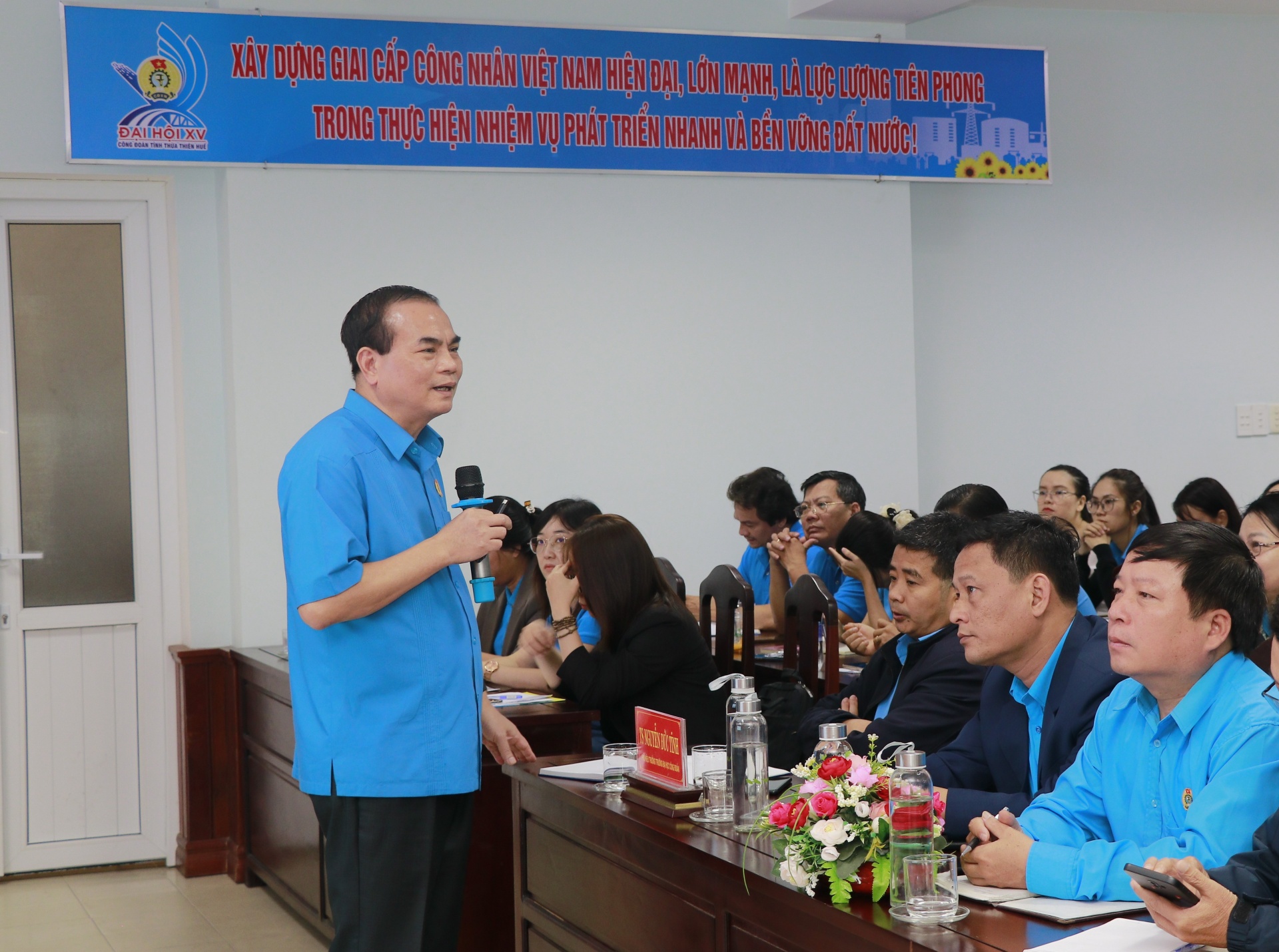 Đào tạo lý luận, nghiệp vụ công đoàn cho gần 50 cán bộ