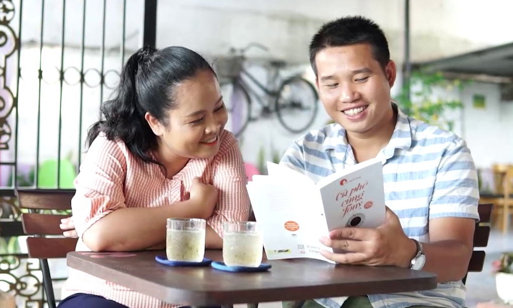 Cô gái Khmer với hành trình “làm hoa rót mật cho đời” Cô gái Khmer với hành trình “làm hoa rót mật cho đời”