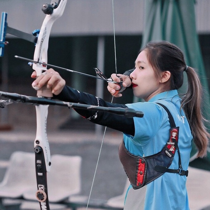 Hai “kẻ liều” bước chân vào bộ môn bắn cung