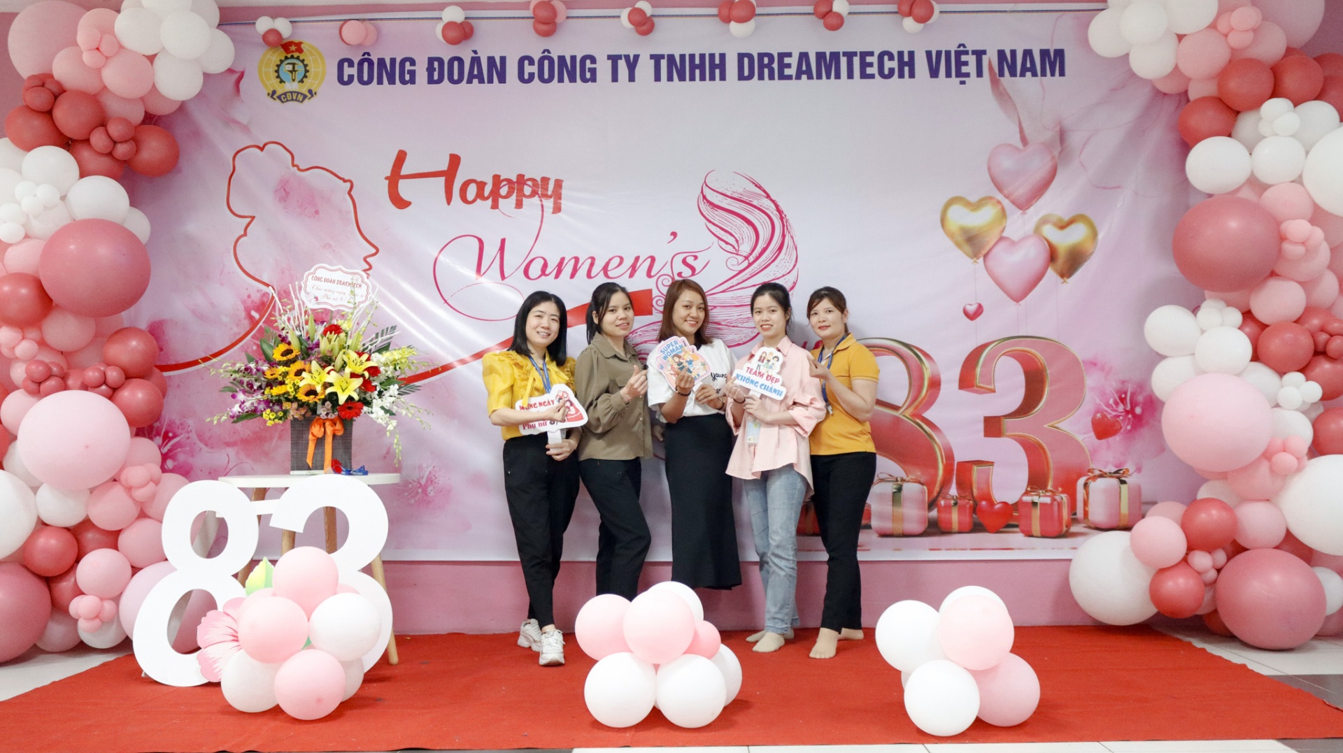 Công ty TNHH Dreamtech Việt Nam tuyển 2.000 công nhân đi làm ngay