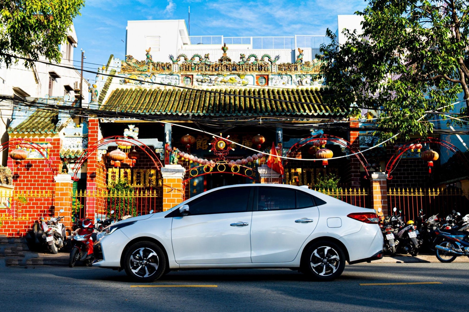 Sedan quốc dân Toyota Vios giảm giá, điều gì đang xảy ra?