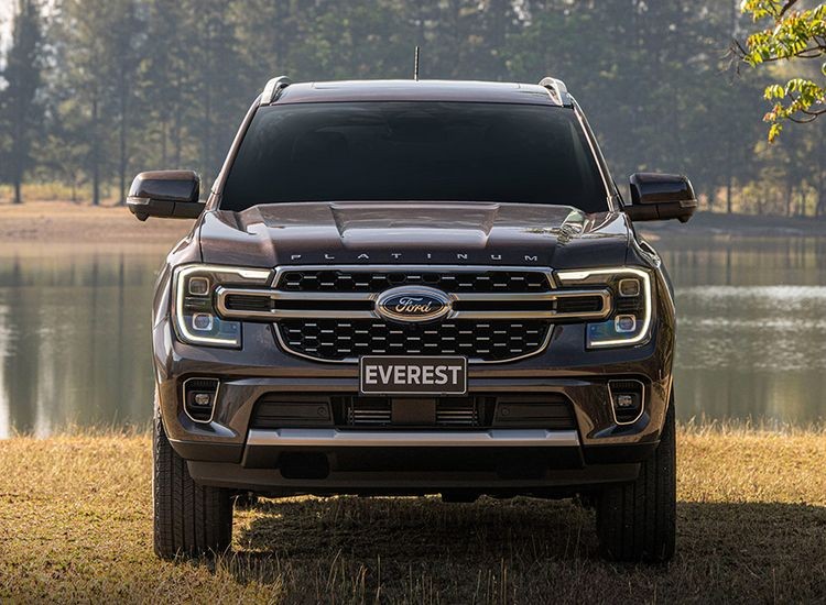 Ford Everest Platinum 2024 ra mắt tại Thái Lan