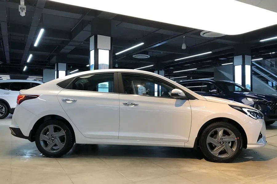 Hyundai Accent 2023 giảm giá mạnh, giá chỉ từ 370 triệu đồng