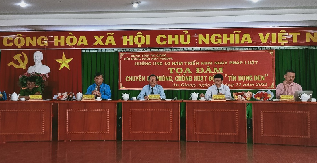 An Giang: Quyết liệt đẩy lùi nạn “tín dụng đen” trong công nhân lao động An Giang: Quyết liệt đẩy lùi nạn “tín dụng đen” trong công nhân lao động