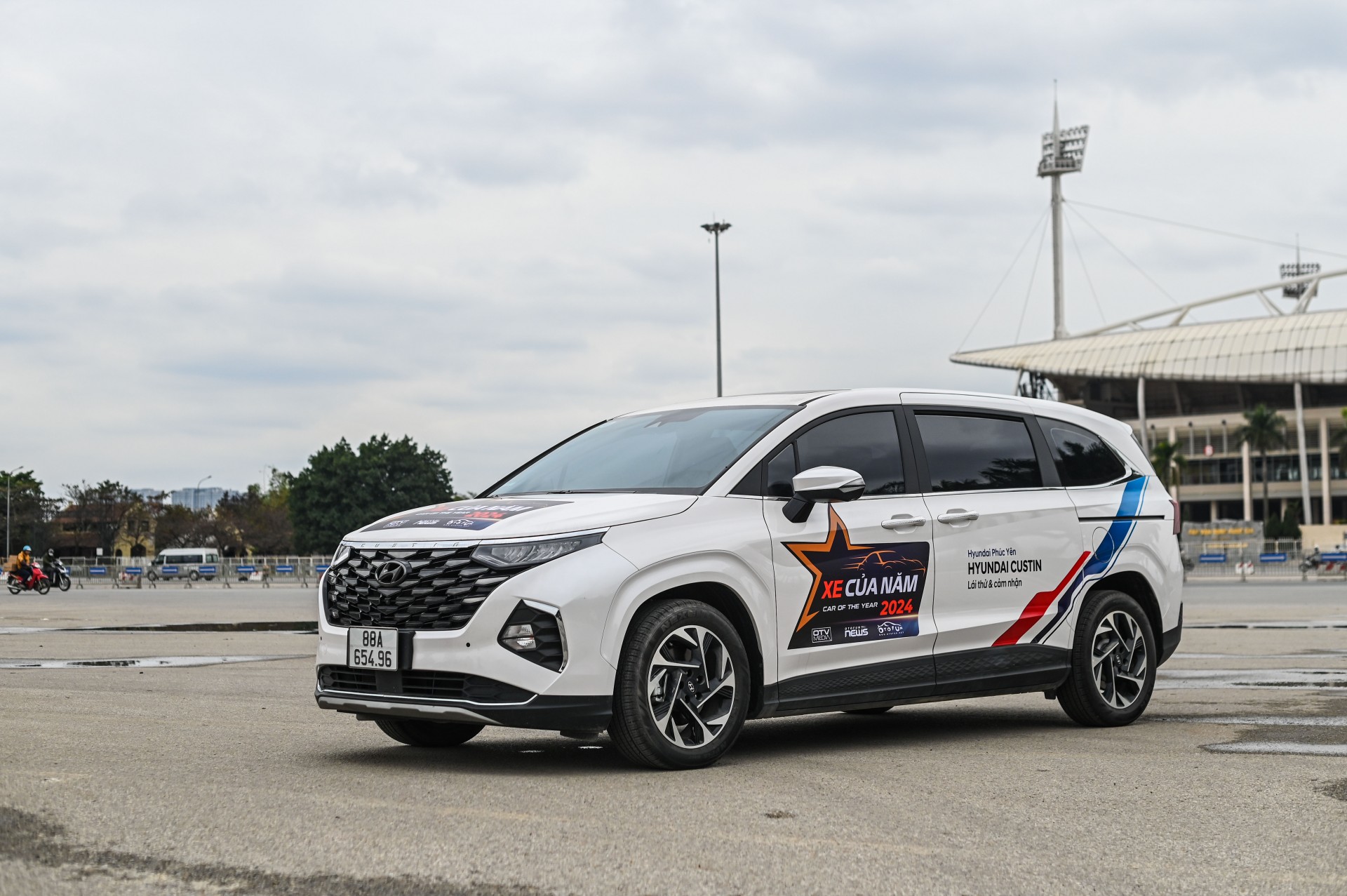 Thành viên Hội đồng giám khảo chọn mẫu xe nào là XE CỦA NĂM 2024? Thành viên Hội đồng giám khảo chọn mẫu xe nào là XE CỦA NĂM 2024?