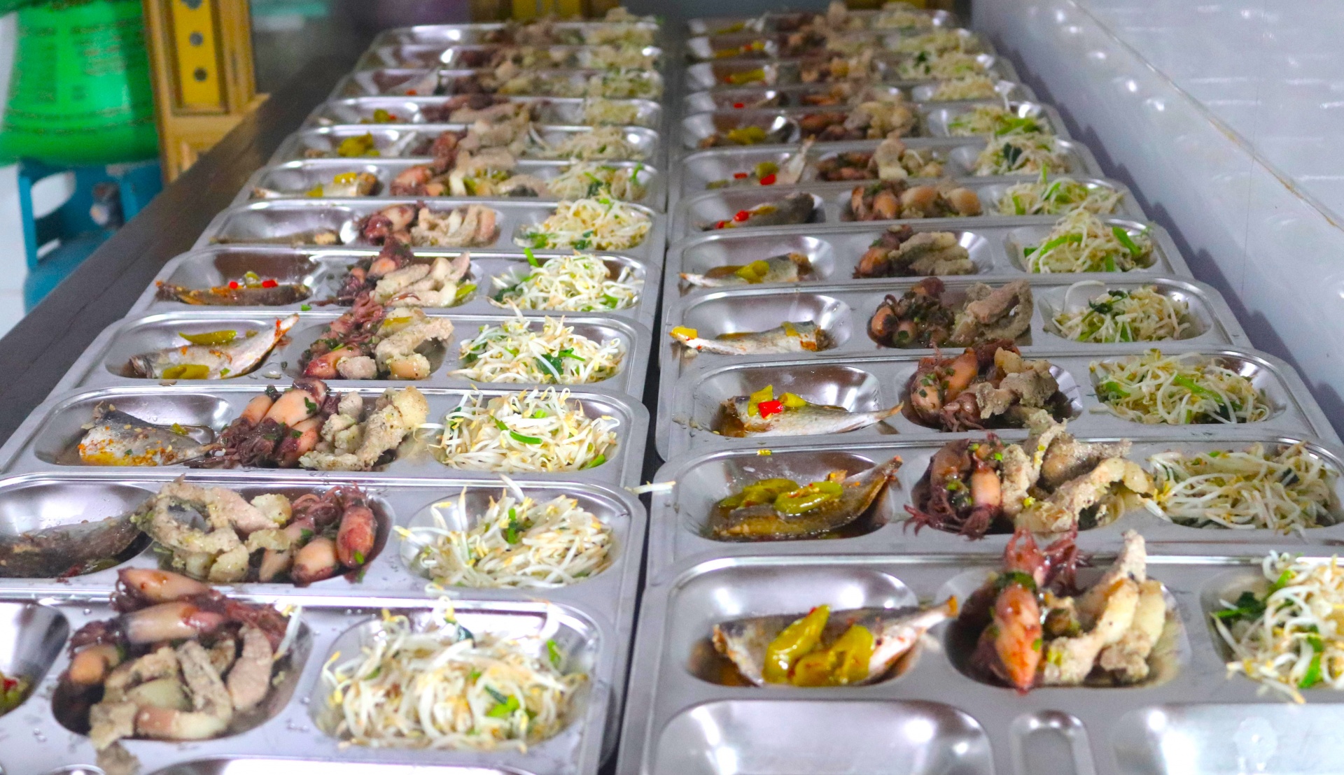 Công đoàn nâng cao giá trị bữa ăn ca vì sức khỏe của người lao động Công đoàn nâng cao giá trị bữa ăn ca vì sức khỏe của người lao động