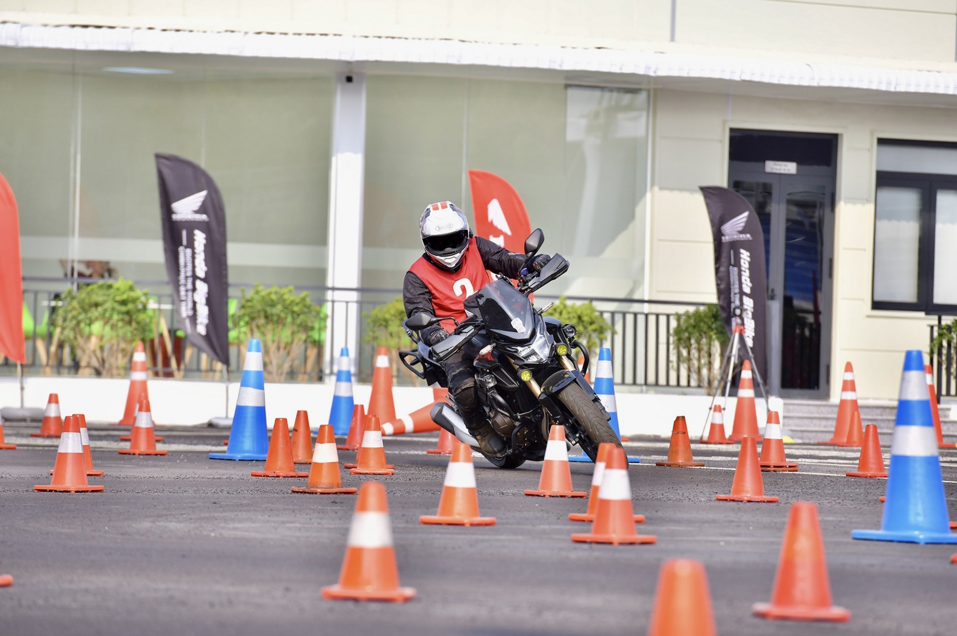 Tìm cách tăng doanh số xe phân khối lớn, Honda Việt Nam tặng chi phí học bằng lái A2 Tìm cách tăng doanh số xe phân khối lớn, Honda Việt Nam tặng chi phí học bằng lái A2