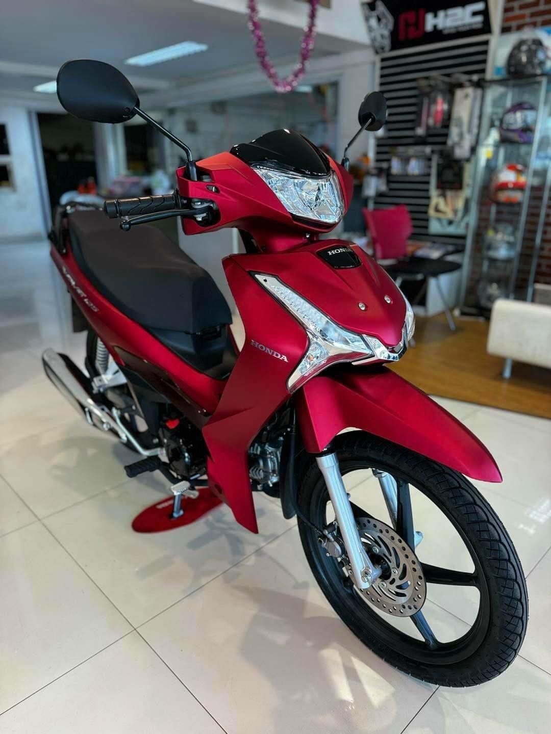 Cận cảnh Honda Wave 125i 2024 nhập Thái Lan với giá hơn 60 triệu đồng Cận cảnh Honda Wave 125i 2024 nhập Thái Lan với giá hơn 60 triệu đồng