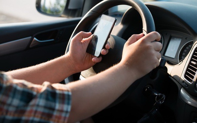 Kinh nghiệm lái ô tô ban đêm sao cho an toàn