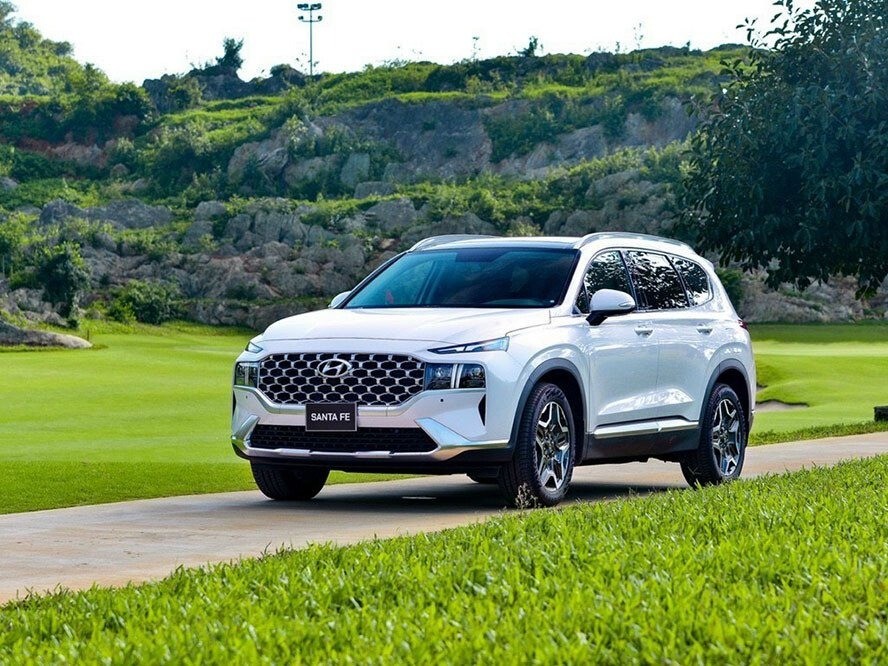 [XE CỦA NĂM 2024] Hyundai Santa Fe 2.2 Dầu về nhất phân khúc "Xe gầm cao 1-1,25 tỷ đồng"
