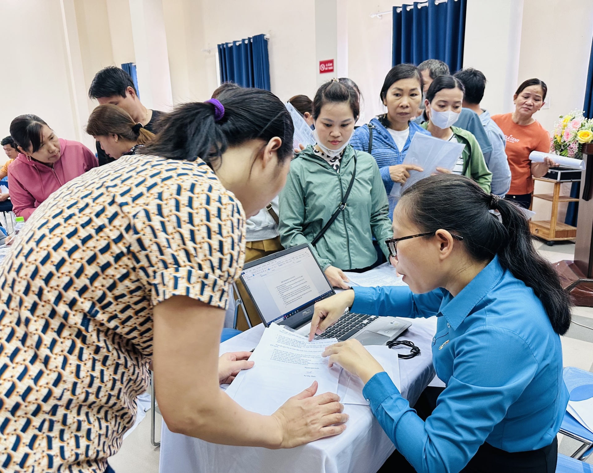 88 người lao động ký đơn, Công đoàn khởi kiện Công ty CP Dệt Hòa Khánh 88 người lao động ký đơn, Công đoàn khởi kiện Công ty CP Dệt Hòa Khánh