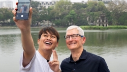 Tim Cook, cà phê trứng và Rap