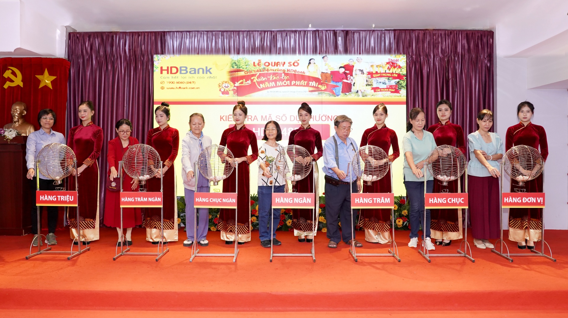 Danh sách khách hàng trúng thưởng được công bố trên website http://hdbank.com.vn. Danh sách khách hàng trúng thưởng được công bố trên website http://hdbank.com.vn.