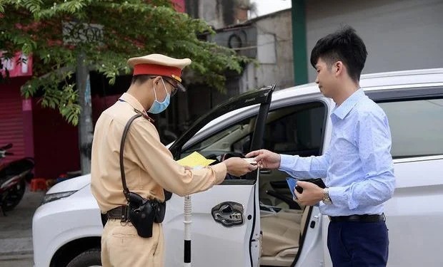 Xe quá hạn đăng kiểm đi đăng kiểm có bị phạt không? Xe quá hạn đăng kiểm đi đăng kiểm có bị phạt không?