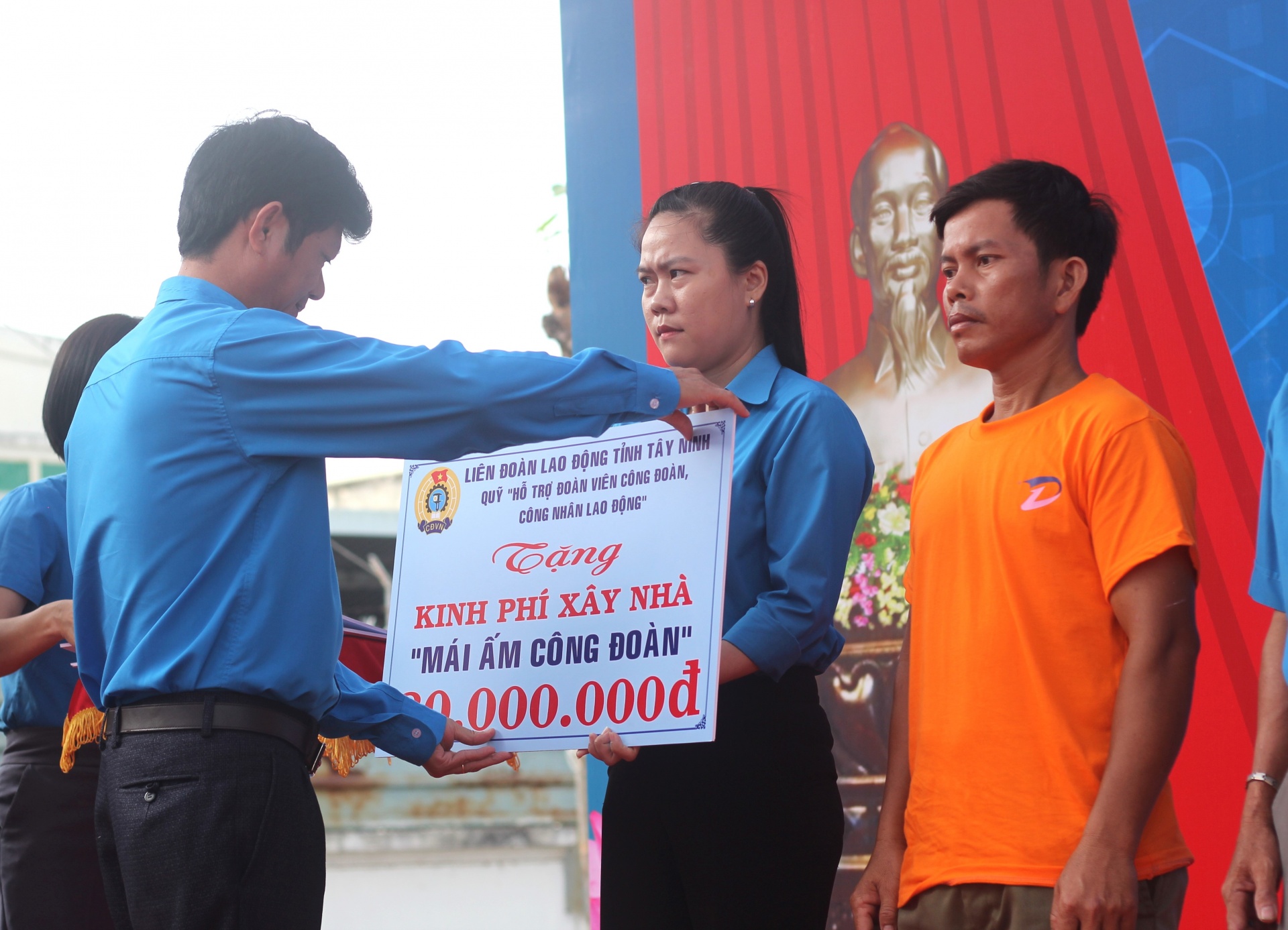 LĐLĐ tỉnh Tây Ninh chính thức phát động Tháng Công nhân 2024 LĐLĐ tỉnh Tây Ninh chính thức phát động Tháng Công nhân 2024