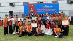 “Vũ điệu đoàn viên” gắn kết người lao động