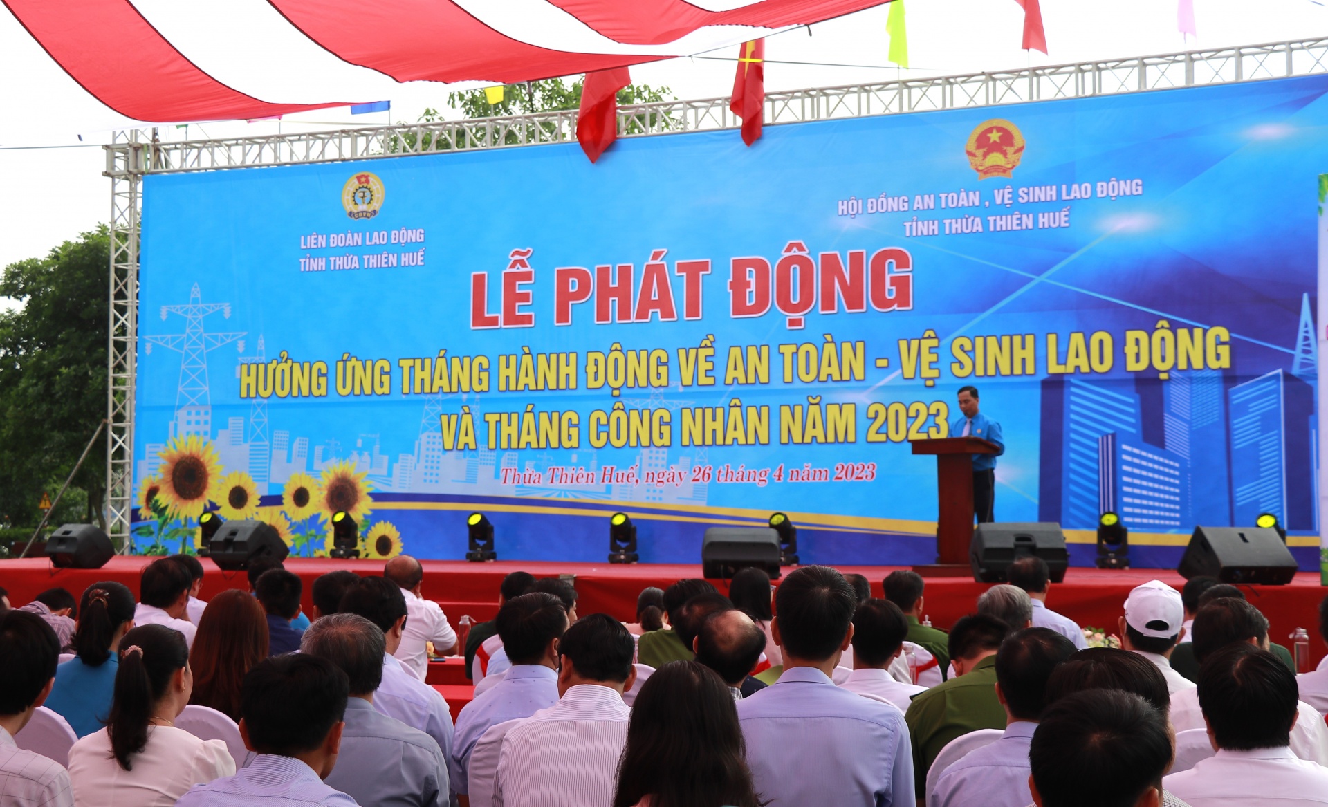 Thừa Thiên Huế: Tháng Công nhân hướng về cơ sở