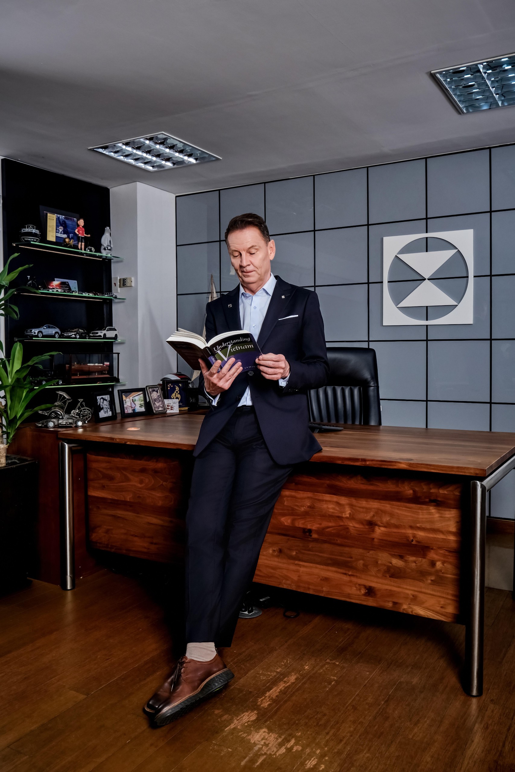 Vị thế Mercedes-Benz Vietnam trên thị trường xe sang tại Việt Nam