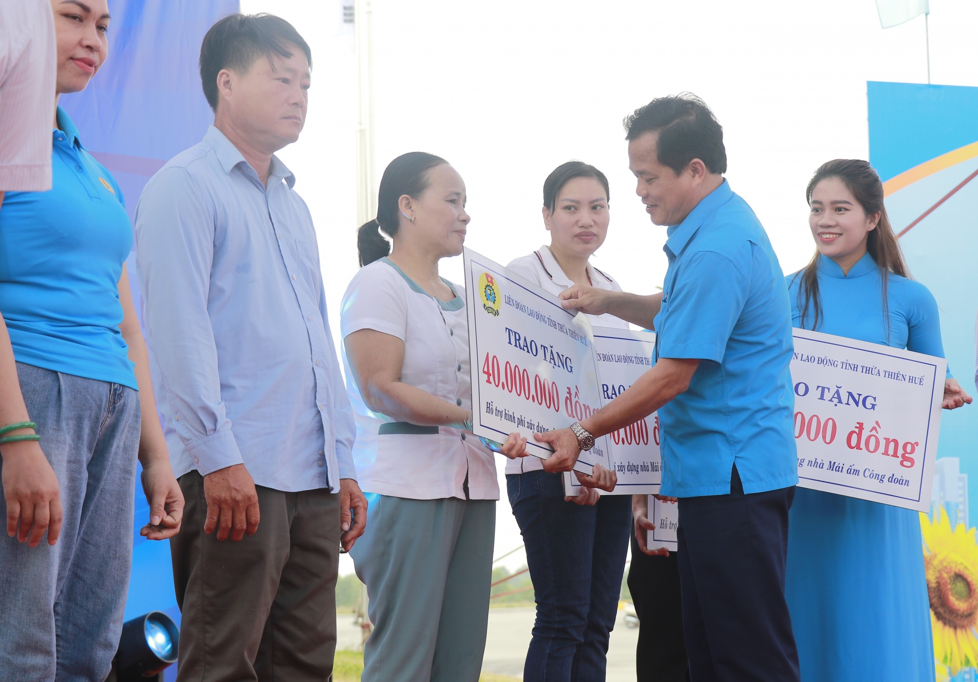 Thừa Thiên Huế phát động Tháng hành động về ATVSLĐ và Tháng Công nhân năm 2024 Thừa Thiên Huế phát động Tháng hành động về ATVSLĐ và Tháng Công nhân năm 2024