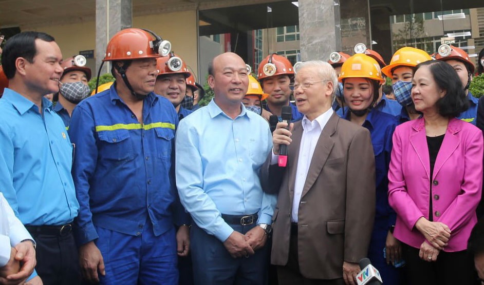 Chỉnh Đảng, tăng bản chất giai cấp công nhân, xây dựng đội ngũ công nhân chất lượng cao Chỉnh Đảng, tăng bản chất giai cấp công nhân, xây dựng đội ngũ công nhân chất lượng cao