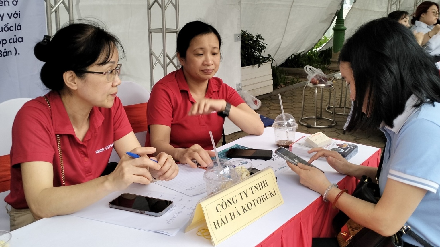 Công ty TNHH HAIHA – KOTOBUKI tuyển dụng nhân viên bán hàng và công nhân sản xuất