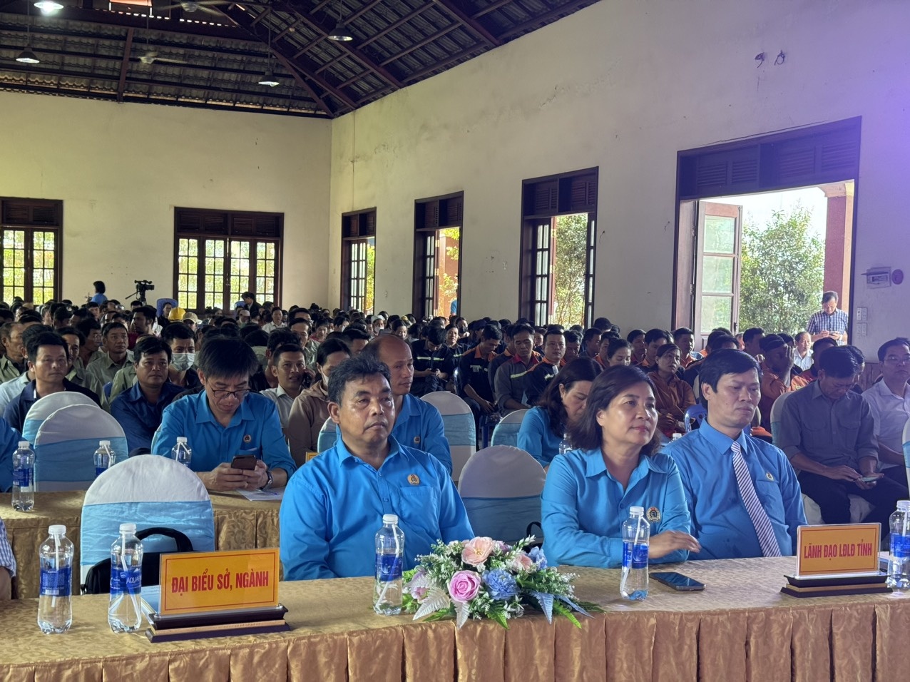 Công nhân Đắk Lắk phấn khởi dự lễ phát động Tháng Công nhân Công nhân Đắk Lắk phấn khởi dự lễ phát động Tháng Công nhân