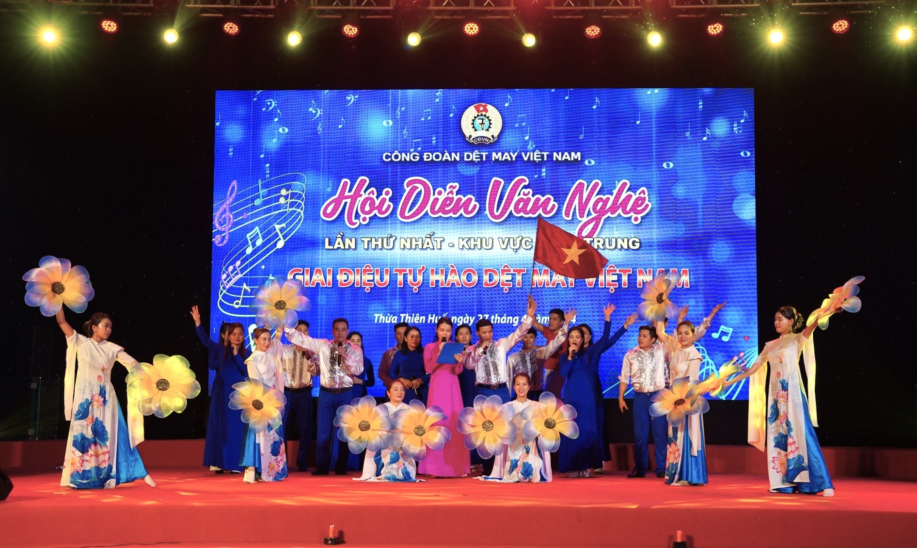 Công đoàn Dệt May Việt Nam phát động Tháng Công nhân, Tháng hành động về ATVSLĐ tại Huế Công đoàn Dệt May Việt Nam phát động Tháng Công nhân, Tháng hành động về ATVSLĐ tại Huế