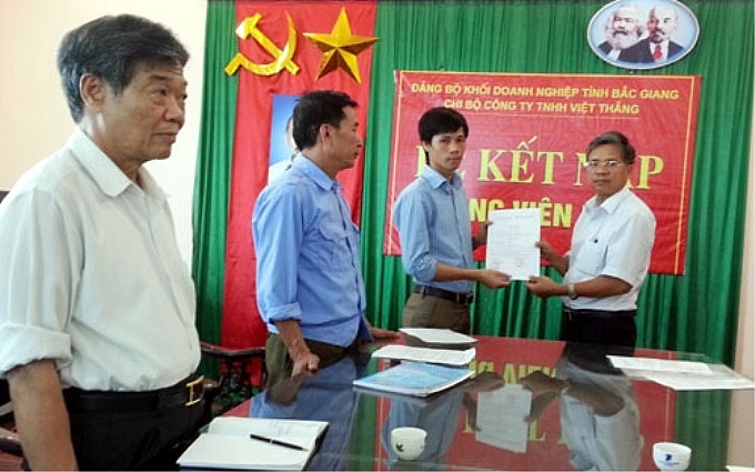 Bắc Giang: Phát triển đảng viên là công nhân khu vực doanh nghiệp ngoài Nhà nước